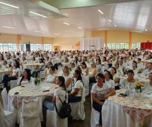  Coasul faz homenagem as cooperadas pelo Dia da Mulher.