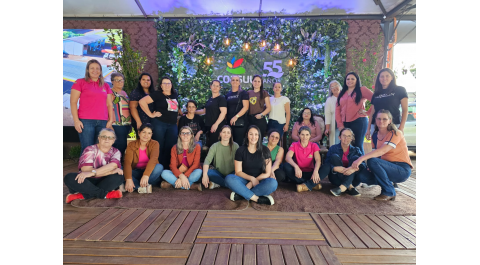 Coordenadoras dos grupos femininos da Coasul participaram de uma imersão de conhecimento 