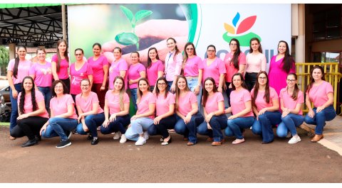 Colaboradoras unem força para apoiar a importante causa do Outubro Rosa.